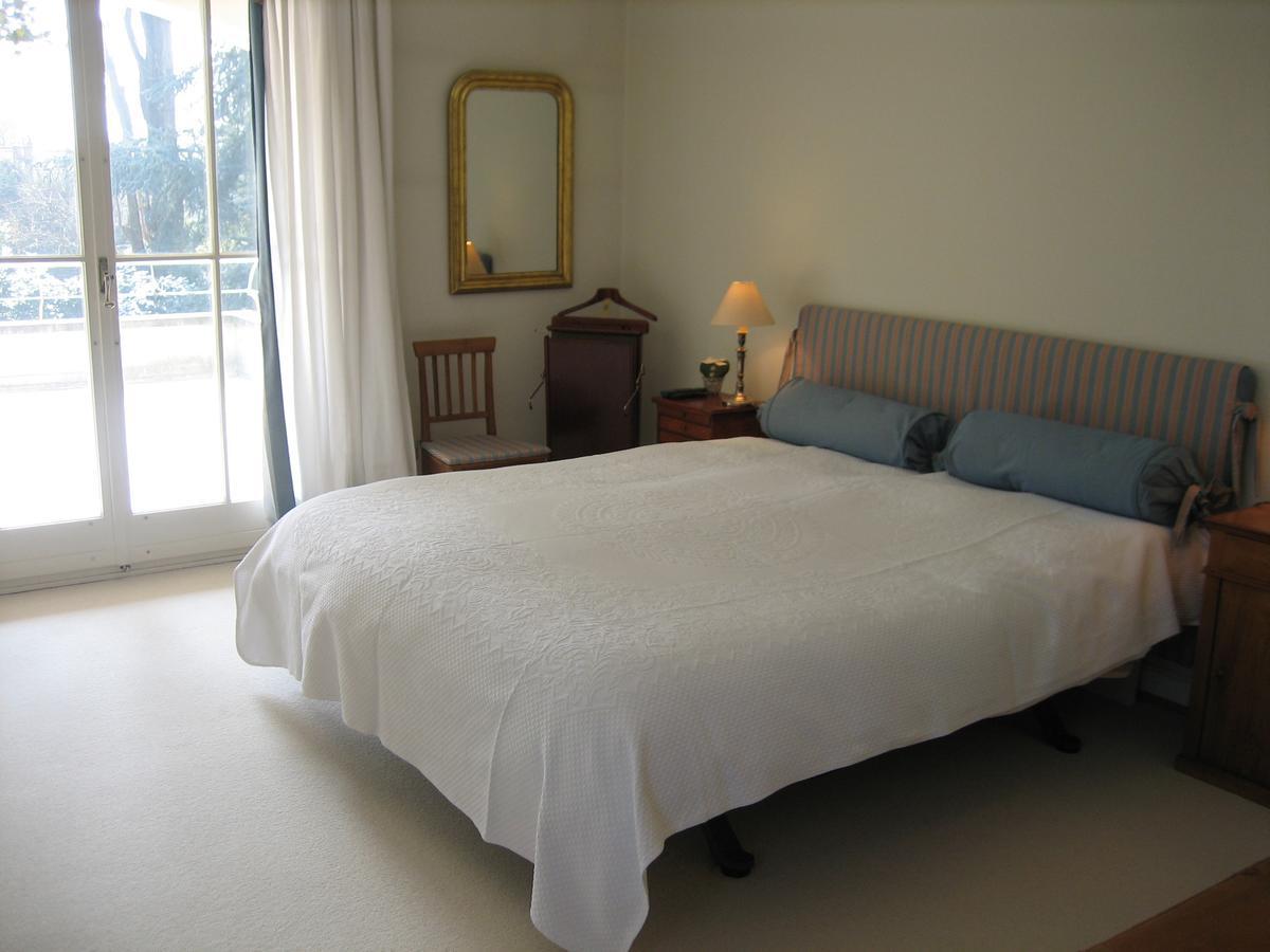 The Garden Guesthouse Bottmingen Екстер'єр фото
